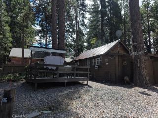 2606 Whispering Pines Way, Running Springs, CA 92382