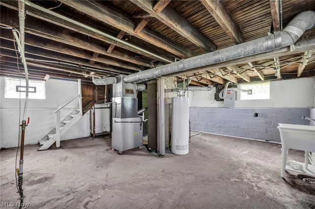 11400 Continental Avenue, Cleveland, OH 44104