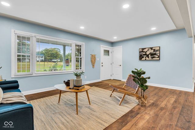 6825 S Ford Road, Zionsville, IN 46077