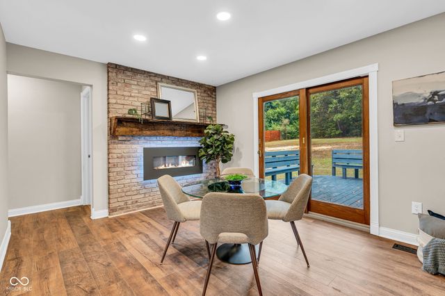 6825 S Ford Road, Zionsville, IN 46077