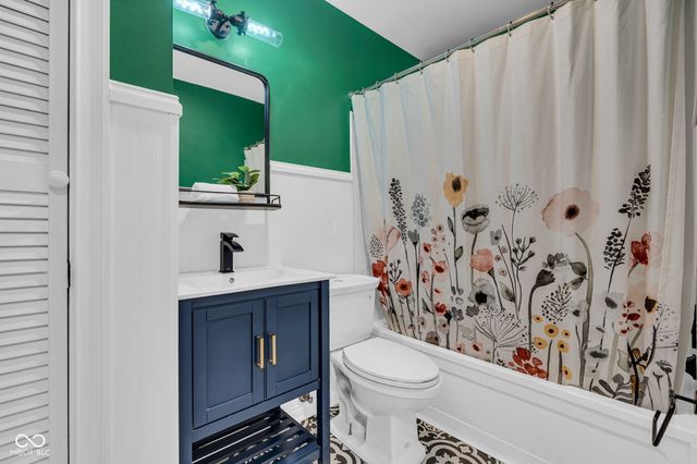 6825 S Ford Road, Zionsville, IN 46077