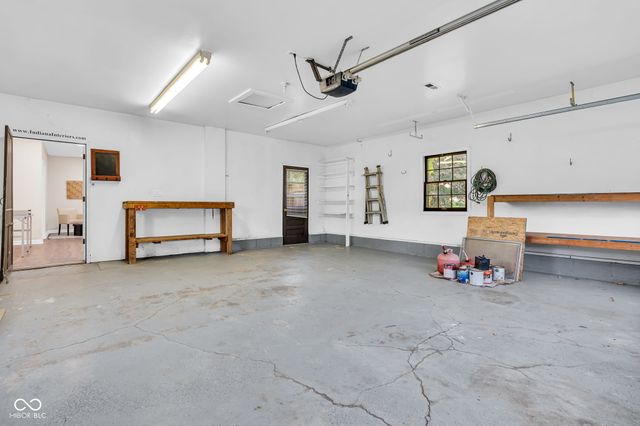 6825 S Ford Road, Zionsville, IN 46077