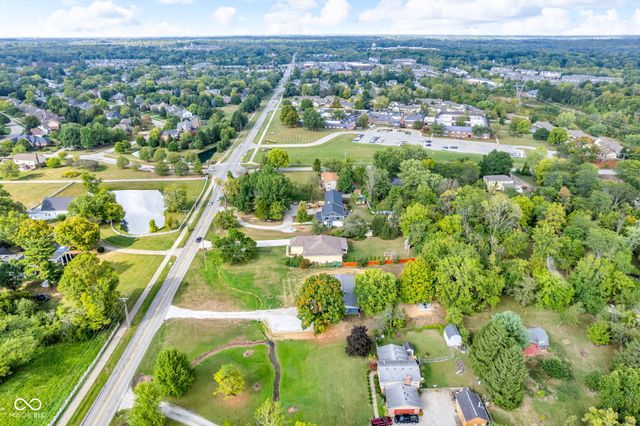 6825 S Ford Road, Zionsville, IN 46077