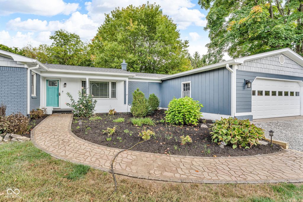 6825 S Ford Road, Zionsville, IN 46077