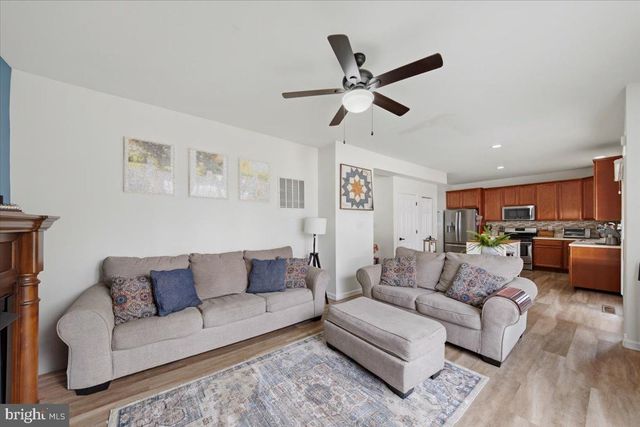 404 MONTANA TRL TRL, Browns Mills, NJ 08015