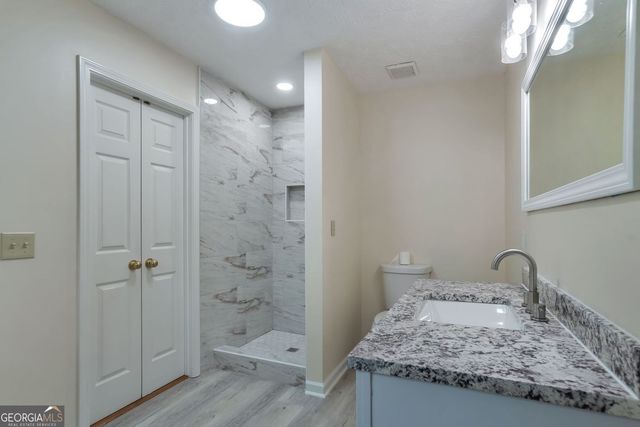 7086 Sir Galahad Way, Jonesboro, GA 30236