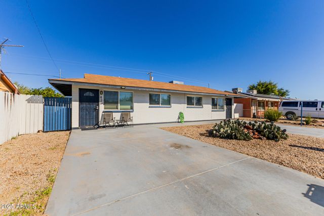 430 REIZEN Drive, Morristown, AZ 85342