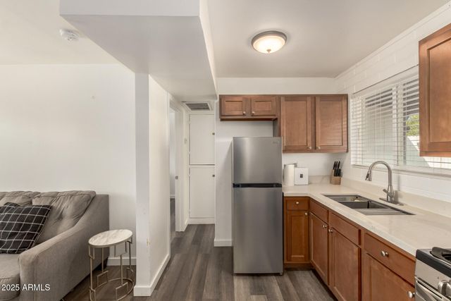 430 REIZEN Drive, Morristown, AZ 85342