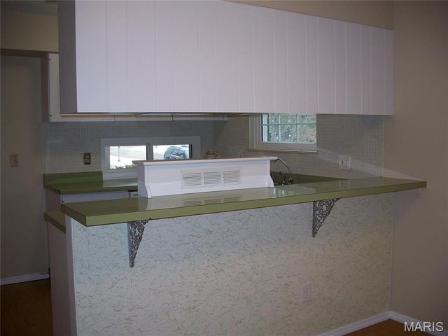 3145 Leisurewood Court A, Florissant, MO 63033