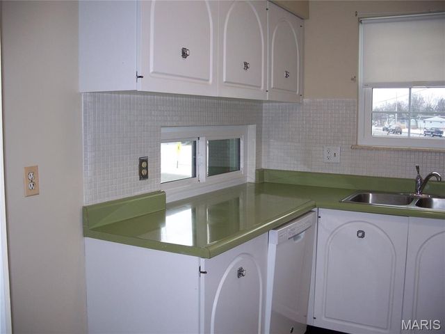 3145 Leisurewood Court A, Florissant, MO 63033