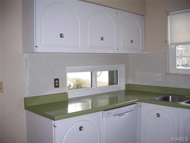 3145 Leisurewood Court A, Florissant, MO 63033