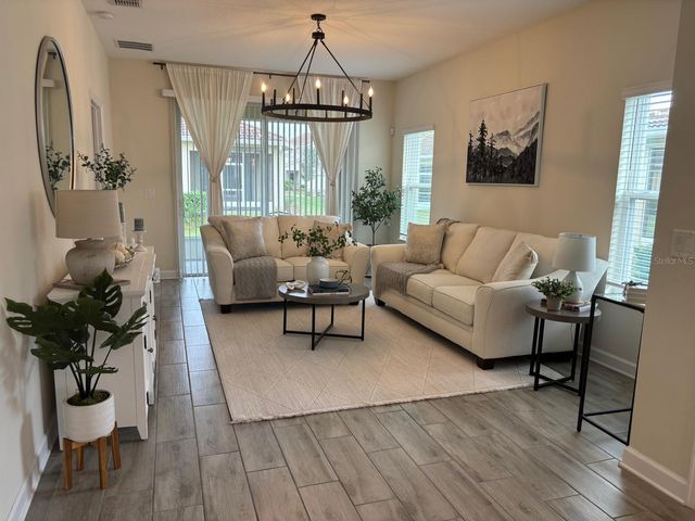 1119 TRAPPERS TRAIL LOOP, Davenport, FL 33896