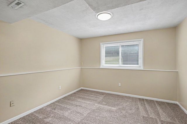 939 Savannah Road, Eagan, MN 55123