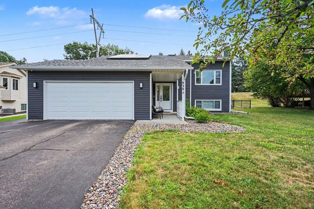 939 Savannah Road, Eagan, MN 55123