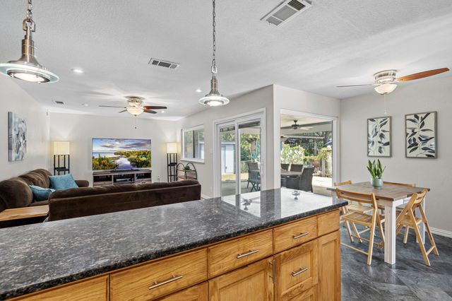 504 Heartwood DR, Austin, TX 78745