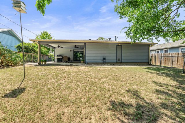 504 Heartwood DR, Austin, TX 78745