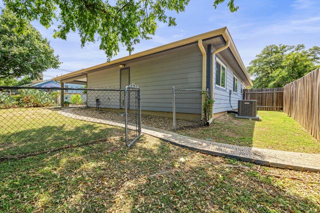 504 Heartwood DR, Austin, TX 78745