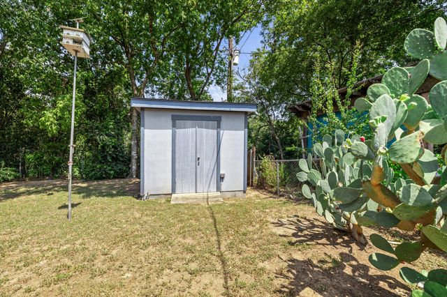 504 Heartwood DR, Austin, TX 78745