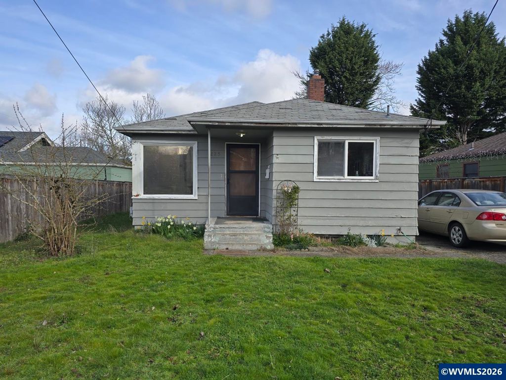 1825 N Cramer St, Portland, OR 97217