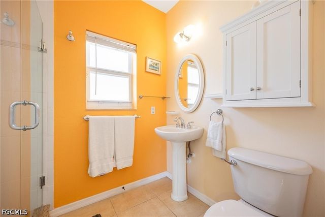 2761 Geary ST, Matlacha, FL 33993