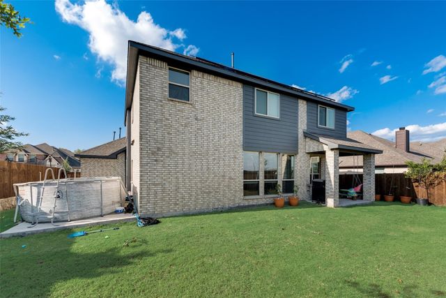 213 Roscoe Drive, Fate, TX 75087