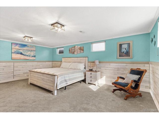 921 S Taft St, Lakewood, CO 80228