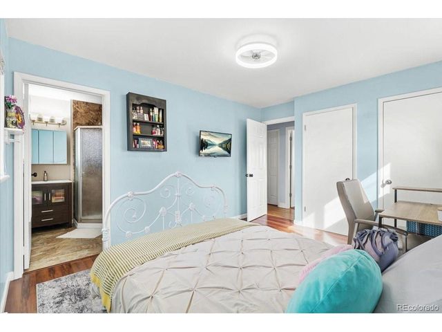 921 S Taft St, Lakewood, CO 80228