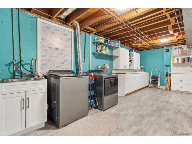 921 S Taft St, Lakewood, CO 80228