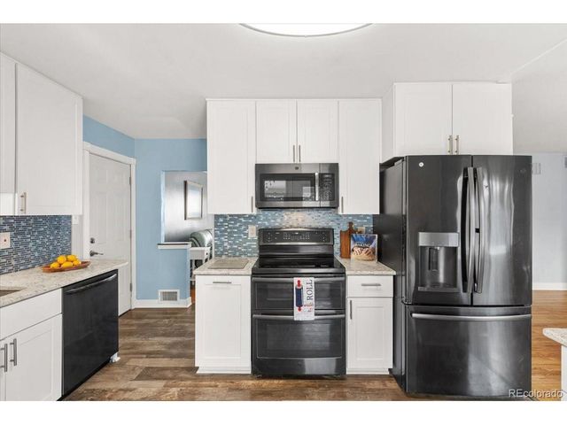 921 S Taft St, Lakewood, CO 80228