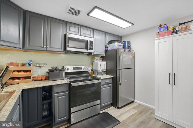 8785 RAVENGLASS WAY, Montgomery Village, MD 20886