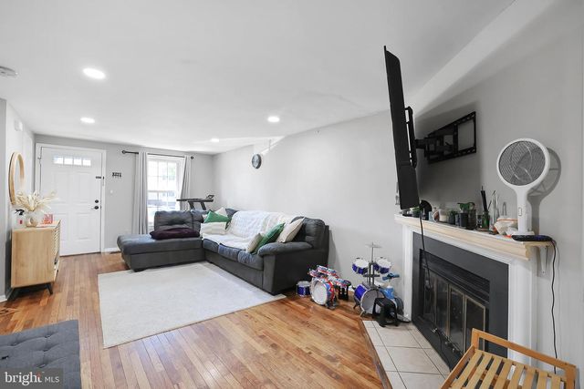 8785 RAVENGLASS WAY, Montgomery Village, MD 20886