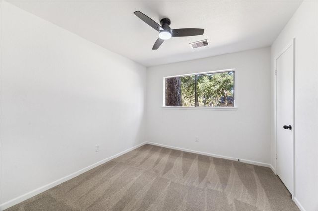 2222 Oak Shores Drive, Kingwood, TX 77339