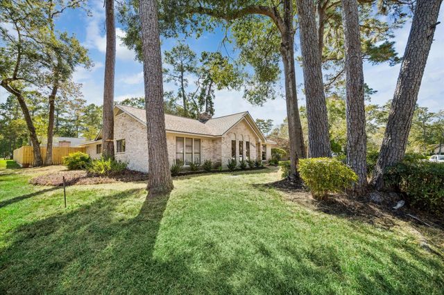 2222 Oak Shores Drive, Kingwood, TX 77339