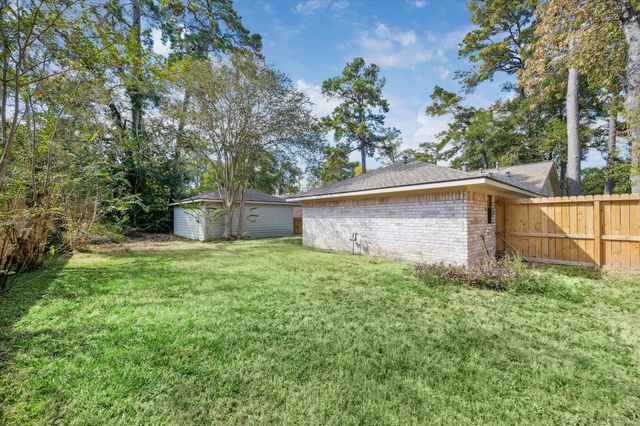 2222 Oak Shores Drive, Kingwood, TX 77339