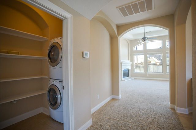 2 Hadlock Place, Spring, TX 77389
