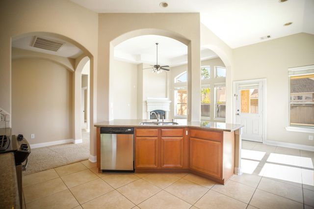 2 Hadlock Place, Spring, TX 77389