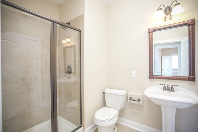 2 Hadlock Place, Spring, TX 77389