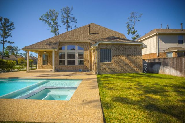 2 Hadlock Place, Spring, TX 77389