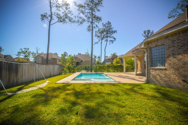 2 Hadlock Place, Spring, TX 77389