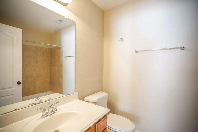 2 Hadlock Place, Spring, TX 77389