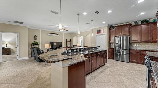 1950 VIA LAGO DRIVE, Lakeland, FL 33810