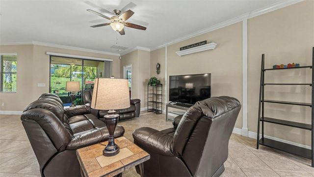 1950 VIA LAGO DRIVE, Lakeland, FL 33810