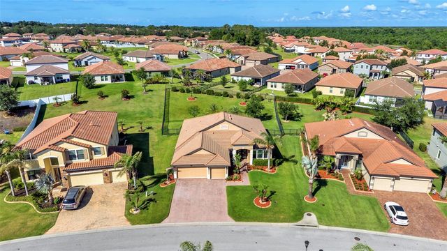1950 VIA LAGO DRIVE, Lakeland, FL 33810