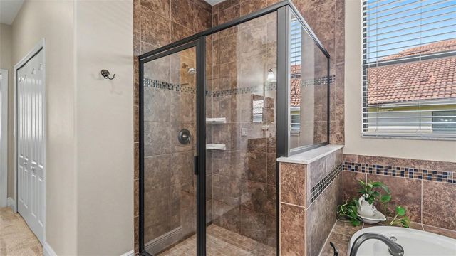 1950 VIA LAGO DRIVE, Lakeland, FL 33810