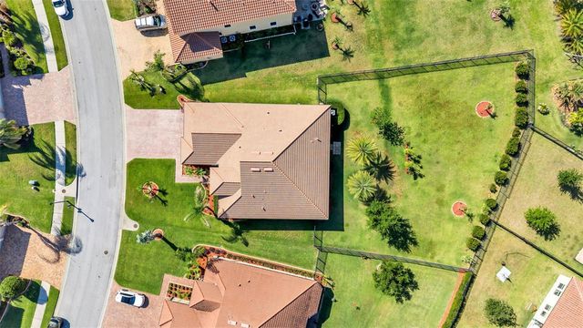 1950 VIA LAGO DRIVE, Lakeland, FL 33810