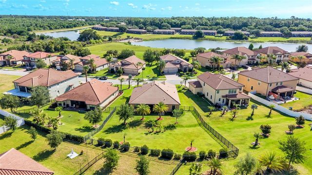 1950 VIA LAGO DRIVE, Lakeland, FL 33810