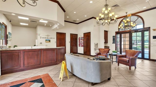 1950 VIA LAGO DRIVE, Lakeland, FL 33810