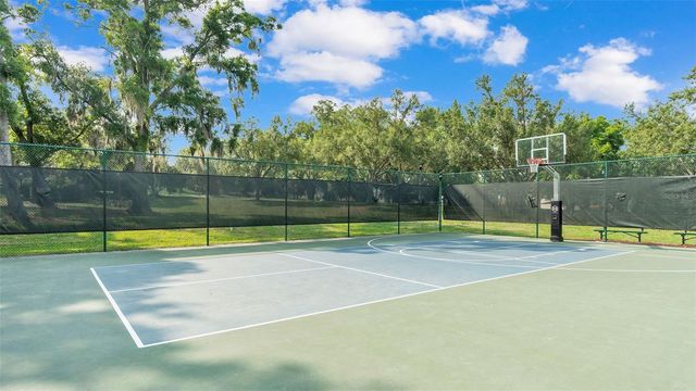 1950 VIA LAGO DRIVE, Lakeland, FL 33810