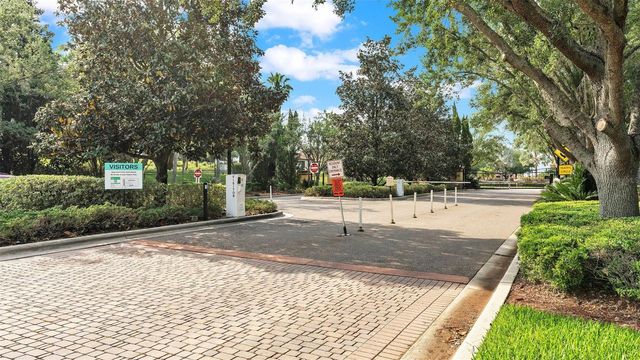 1950 VIA LAGO DRIVE, Lakeland, FL 33810