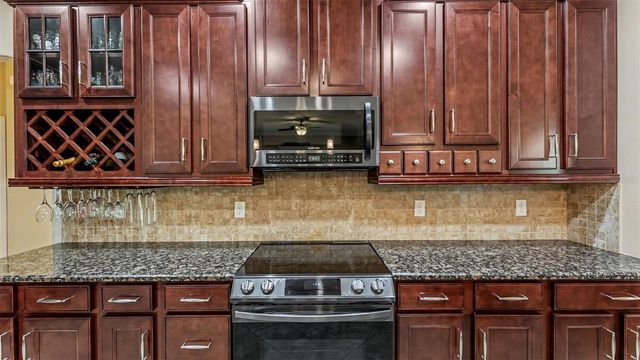 1950 VIA LAGO DRIVE, Lakeland, FL 33810